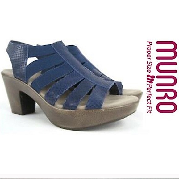 Munro Cookie 8.5 EE Blue Snake Print Sandal heel